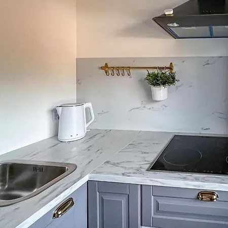 1 Bedroom Beautiful In 公寓 *